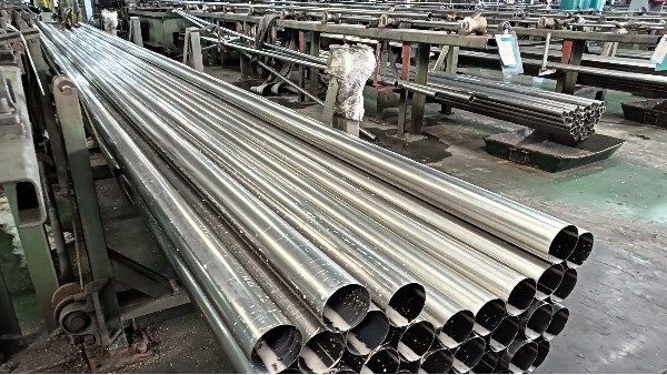 不銹鋼管壽命預(yù)測(cè)術(shù)：如何判斷在役管道的“健康狀態(tài)”？