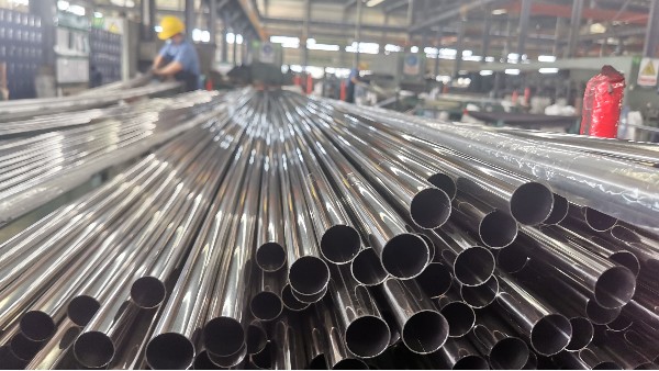 圓管與方管的“幾何學(xué)”：為什么形狀本身就是一種性能？