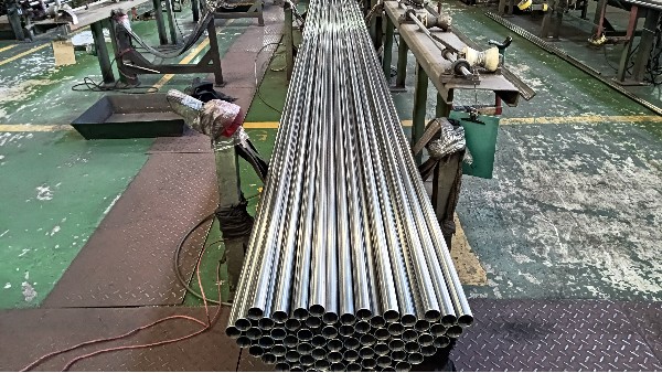 高溫挑戰(zhàn)者：哪些不銹鋼管能經(jīng)受“烈火考驗(yàn)”？